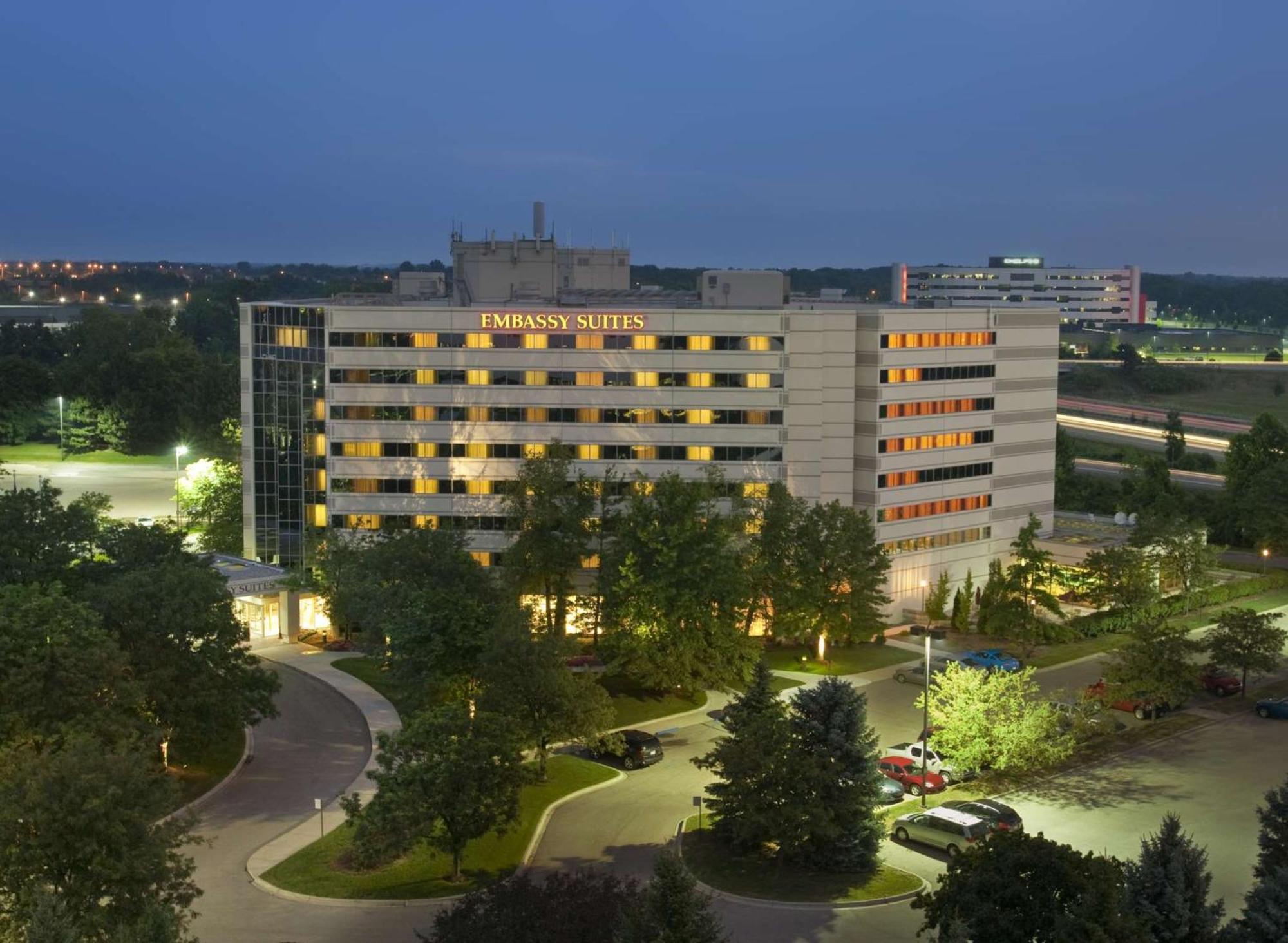 Embassy Suites By Hilton Detroit Troy Auburn Hills Exterior photo